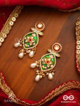 HARINAKSHI - DOE-EYED BEAUTY - GRACEFUL HANDCRAFTED KUNDAN EARRINGS WITH POLKI ACCENTS AND PEARL DETAILS
