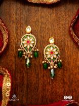 JALNIDHI - OCEAN’S TREASURE - HANDCRAFTED KUNDAN EARRINGS WITH GREEN GEMSTONES AND GOLDEN DETAILS