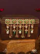 RANIRAGA - QUEEN’S MELODY- EXQUISITE KUNDAN NECKPIECE WITH FLORAL ENAMEL WORK, BEADS AND PEARLS