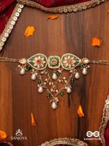 VANDEVI - GODDESS OF THE FOREST-  GRACEFUL KUNDAN NECKLACE WITH BEADS, DAINTY CHAINS AND PEARL DROPS