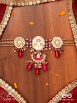 KAMALANGI - LOTUS-BODIED- FLORAL ENAMEL CENTRE DESIGN NECKPIECE WITH TRIPLE CHAIN LAYERS AND RUBY BAEDS AND PEARLS