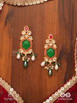 HARARASA - ESSENCE OF GREEN- KUNDAN EARRINGS WITH PEARLS, BEADS AND GEMSTONE