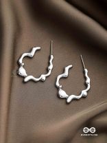 LIQUID LOOP- GLEAMING SILVER HOOPS