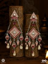 DEVIKA DRIP – ENAMEL SHELL-BEAD EARRING
