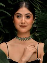 INDIGO TRAIL - TRIBAL-STYLE ENAMEL CHOKER