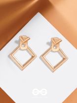 The modern girl’s intriguing artistic ear-jackets