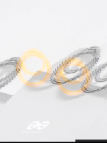 The Golden Intertwined Circles - Casual Daily-wear Studs