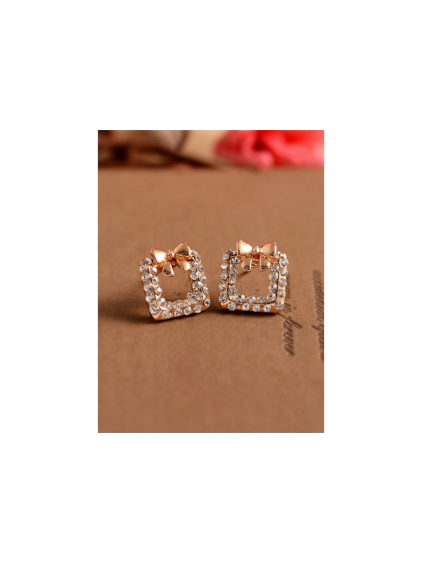 Endearing bowknot square studded earrings 