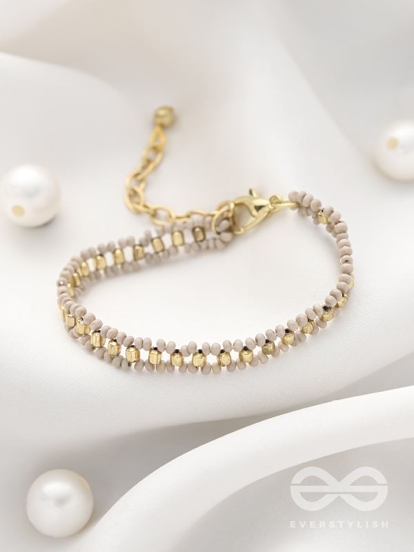 The Beaming Heavens- Golden Beaded Bracelet