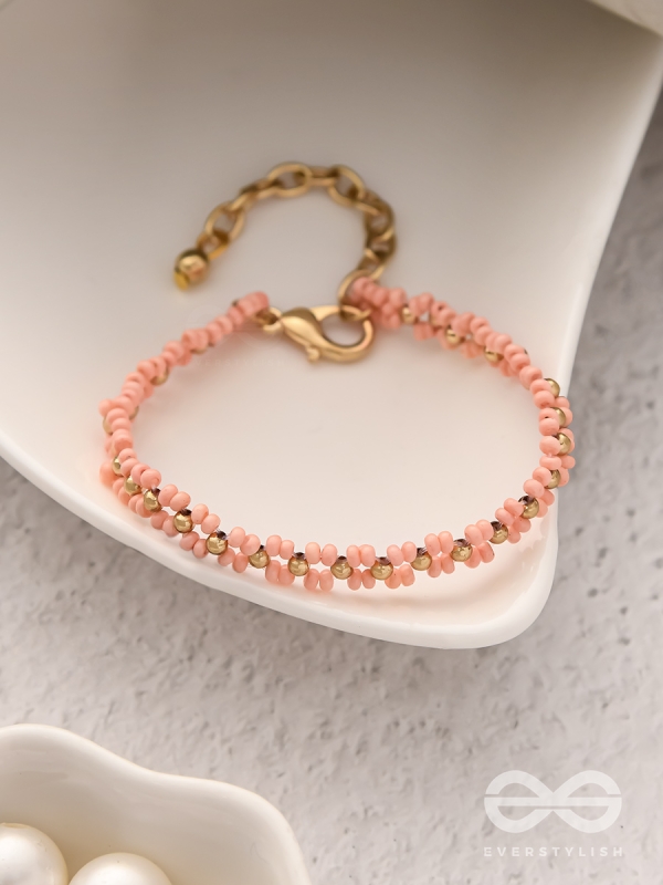 The Dahlia Aisle- Golden Beaded Bracelet