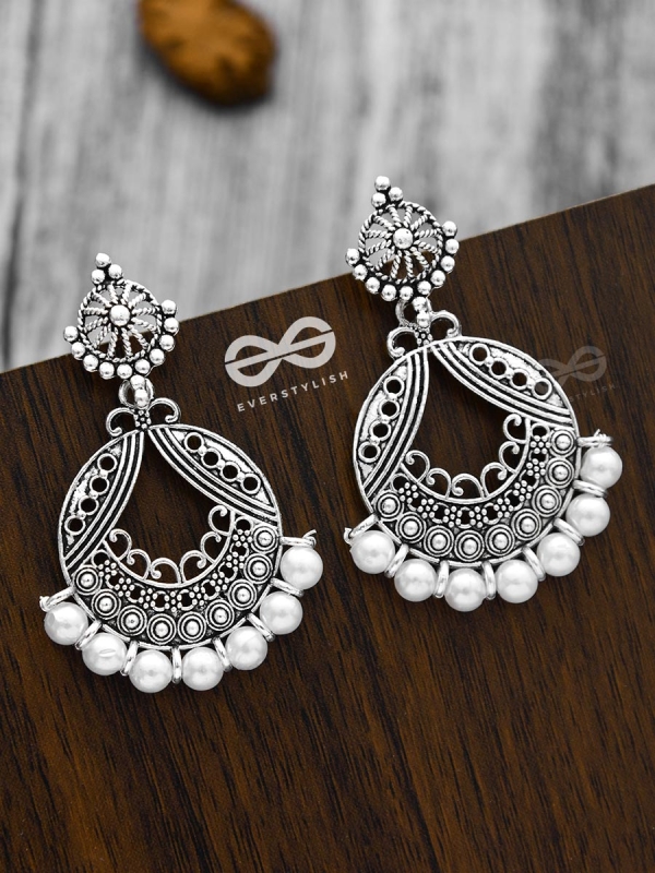 A Beautiful Pearl Artistry - Oxidised Boho Earrings