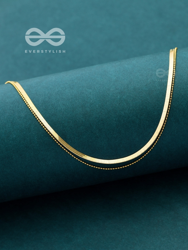 The Woman of Elegance - Golden Multilayered Neckpiece