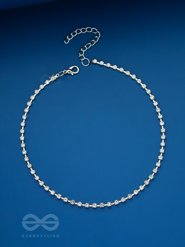 Elegance around my Neck - Silver Statement Neckpiece