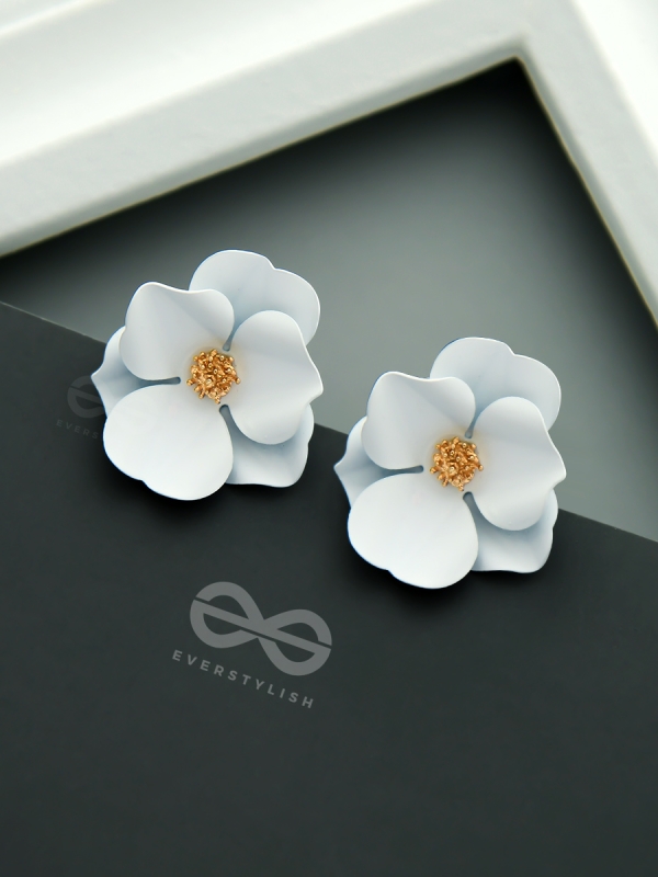 THE POISED PERIWINKLES - Statement Floral Studs (Snow)