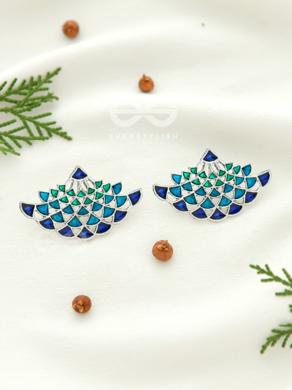 The Waves of Ocean - Exquisite Enamelled Earrings