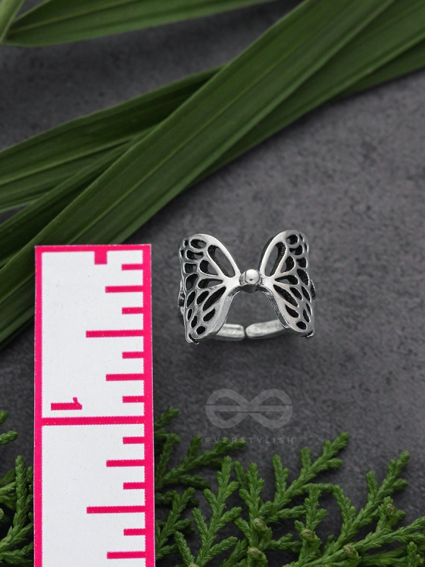 Butterfly Wings Fly Away - Oxidised Adjustable Ring