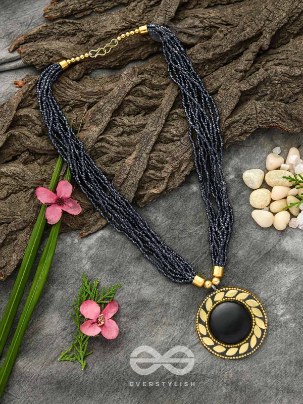 The Timeless Elegance- Beautiful Beaded Neckpiece (Black)