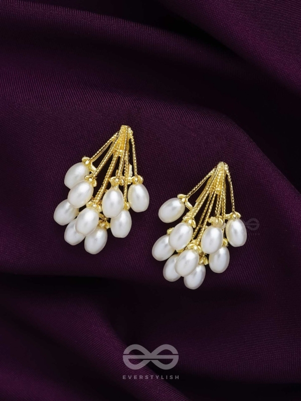 Pearlicious Flowers- Golden Pearl Earrings