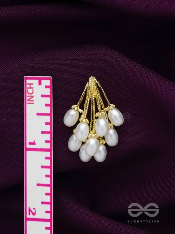 Pearlicious Flowers- Golden Pearl Earrings