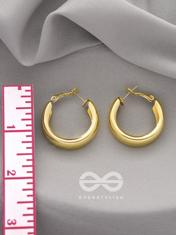Twinkling Orbits- Golden Hoop Earrings