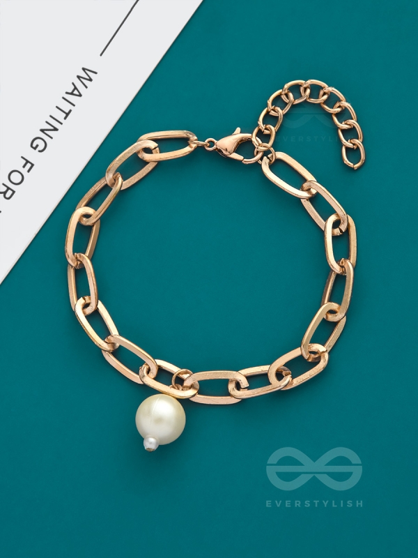 The Linkin Pearl- Golden Pearl Bracelet