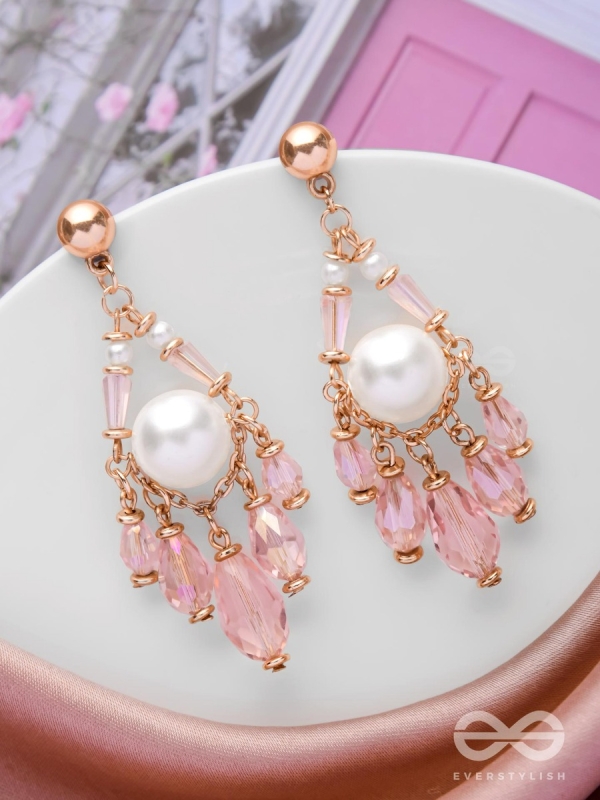 PRETTY PEARL POP  - CLASSIC DROP EARRINGS