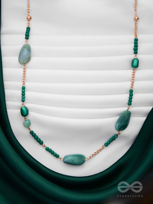 The Mossy Cascade - Bold Golden Neckpiece With Anti-Tarnish Coating 