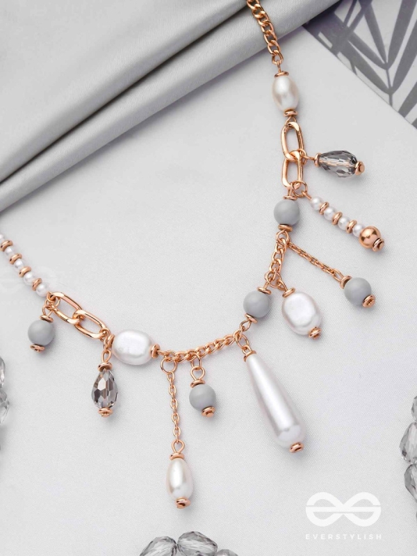 The Rainy Bliss - Casual Pearl Neckpiece With Anti-Tarnish Coating 