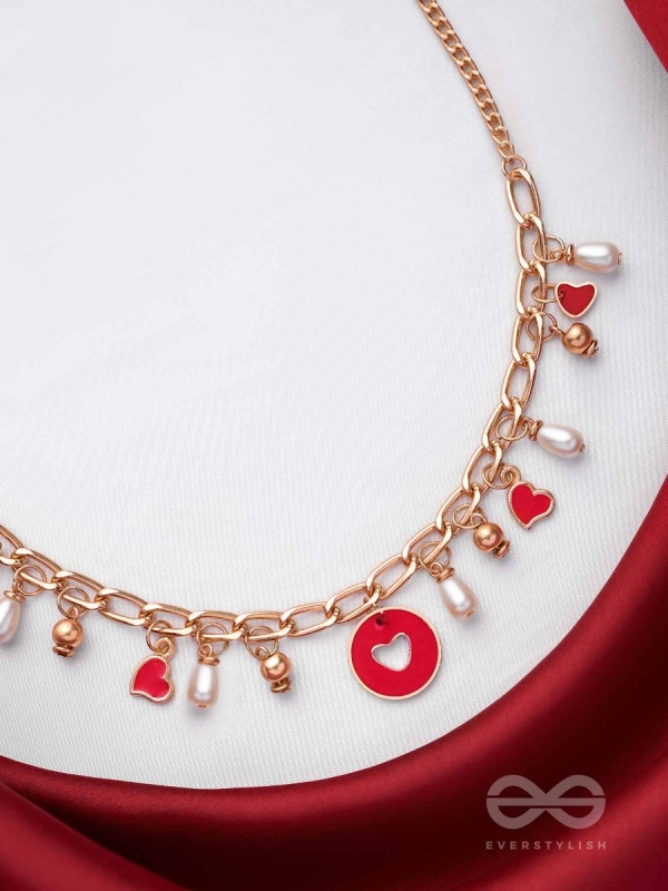 The Scarlet Affair - Cute Hearts Neckpiece With Anti-Tarnish Coating 
