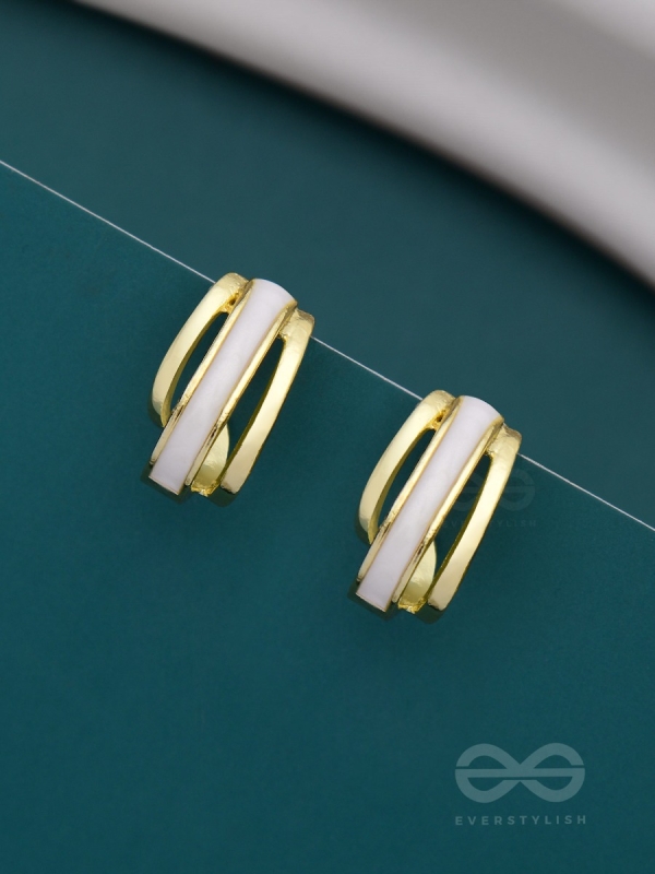 A CLASSY DAME - WHITE ENAMELLED GOLDEN STUDS