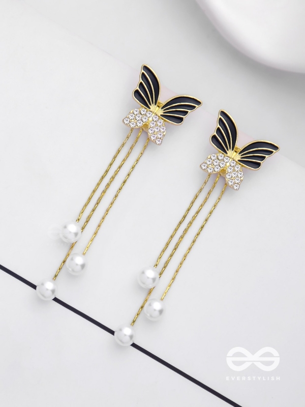 WINGED WONDERLAND - GOLDEN PEARL EAR JACKETS (BLACK)