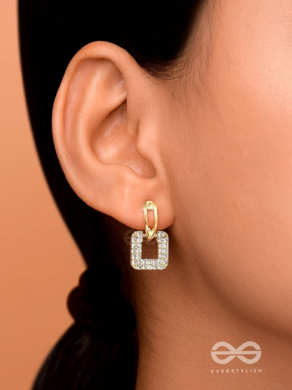 MISSIN' NOTHING - GOLDEN SPARKLING EARRINGS