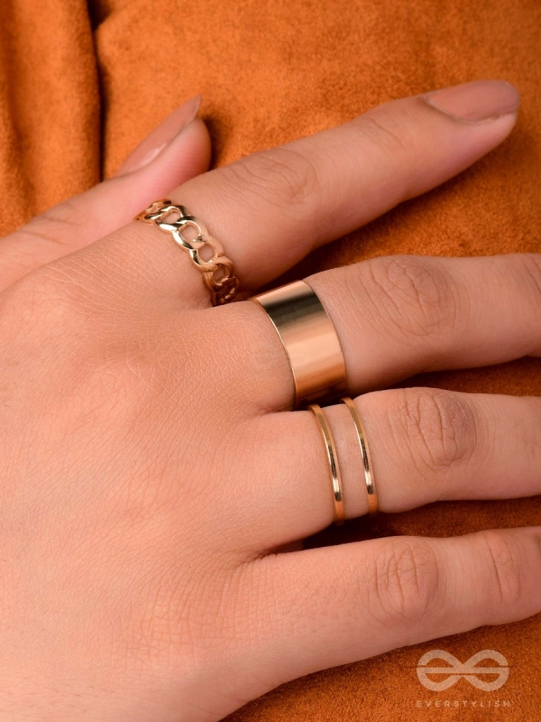 BANDS N CHAINS- SET OF 3 ADJUSTABLE GOLDEN RINGS