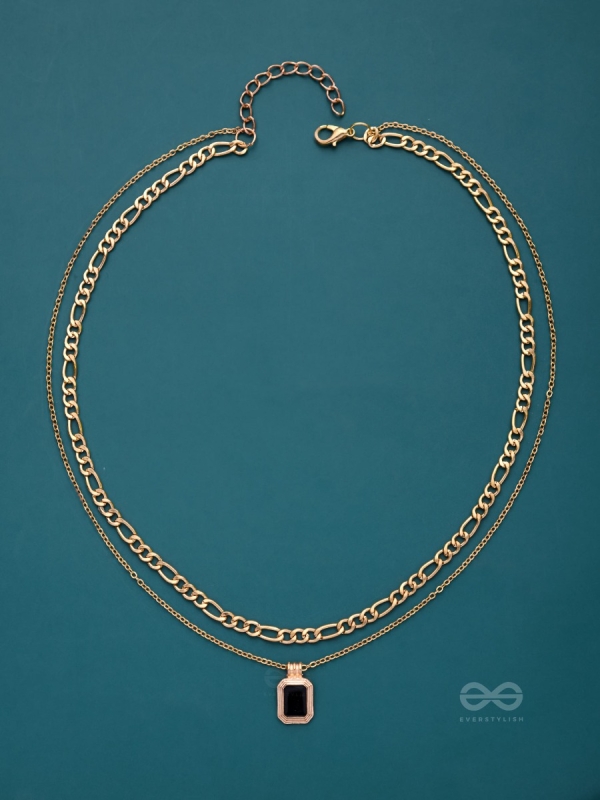 OUT OF THE DARK - BLACK MULTILAYERED NECKPIECE