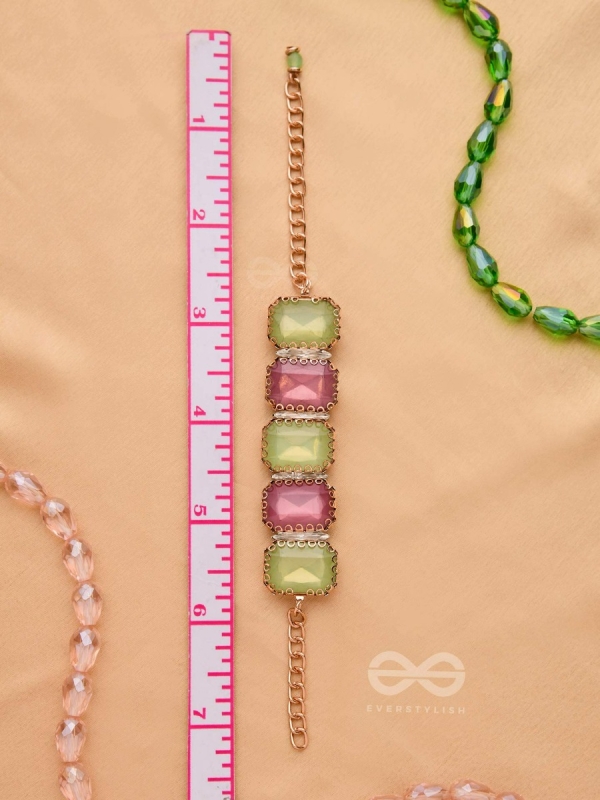 A SHIMMERING WONDER - CLASSY STATEMENT BRACELET