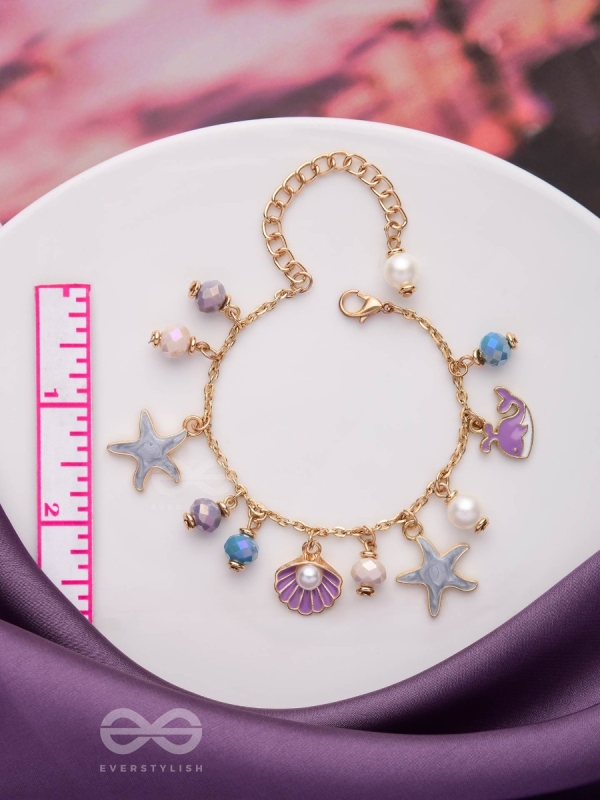 HIDDEN SEA TREASURES - CUTE CHARMED BRACELET