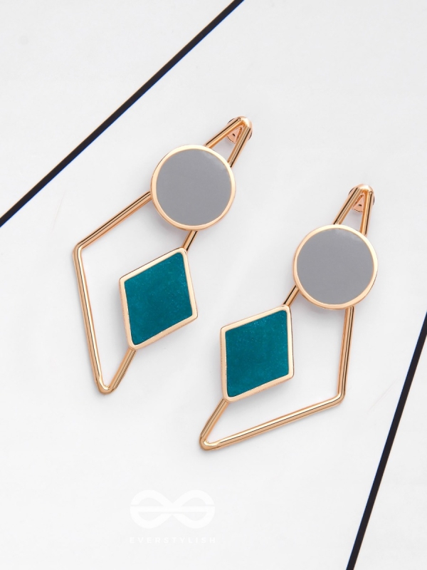 THE ELEGANT APEX - GOLDEN ENAMELED EARRINGS