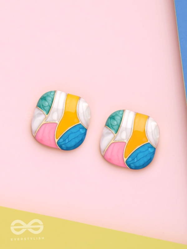 CUBIST CANDY - GOLDEN EMBELLISHED STUD EARRINGS