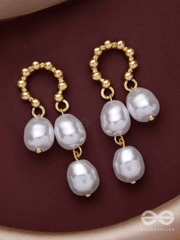 PEARLFECTLY DANGLING - GOLDEN EMBELLISHED DROP EARRINGS