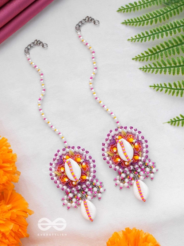 SAMBAVIKA - THE SHELL ENCHANTMENTS - BEADS AND SHELLS EMBROIDERED EARRINGS 