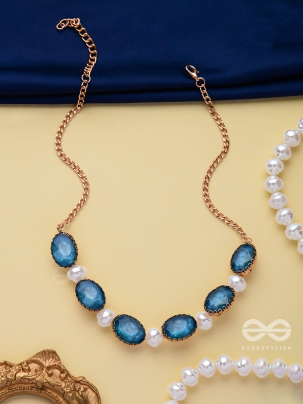 AQUA MIST FANTASY - STATEMENT GOLDEN EMBELLISHED NECKPIECE