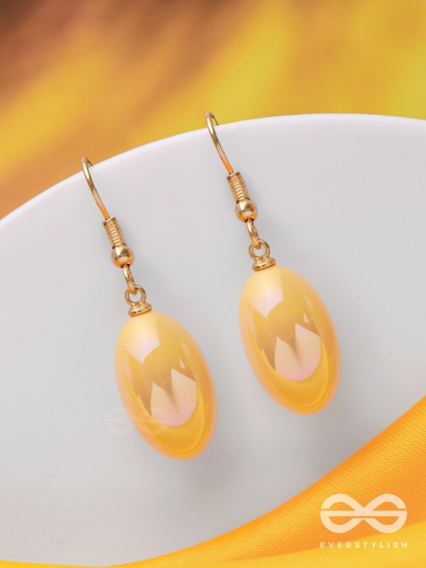 MANGO TANGO SPARKLES - GOLDEN EMBELLISHED EARRINGS
