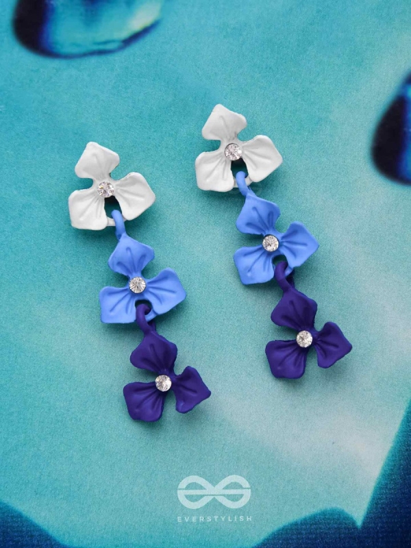 THE BLUEBERRY BLOSSOMS - ELEGANT ACRYLIC EARRINGS