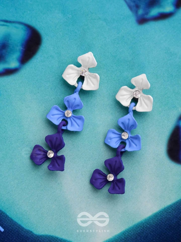 THE BLUEBERRY BLOSSOMS - ELEGANT ACRYLIC EARRINGS