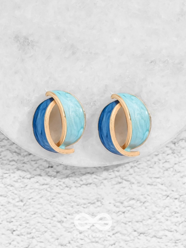 THE BLUE BAUBLES - GOLDEN ENAMELLED STUD EARRINGS