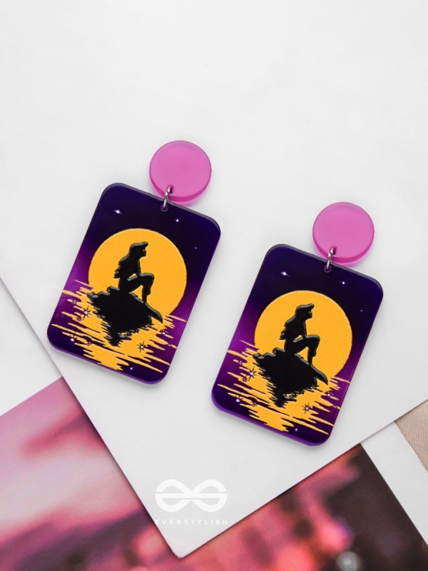 THE LITTLE MERMAID - STATEMENT ACRYLIC EARRINGS