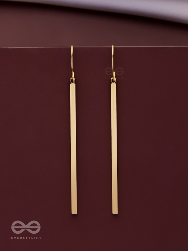 THE LUXURY DIMENSIONS - CLASSIC GOLDEN EARRINGS