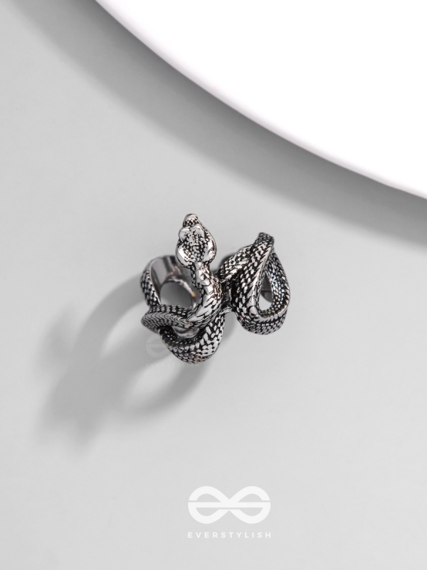 NIGHTSHADE BASILISK - STATEMENT SILVER RING (ADJUSTABLE)