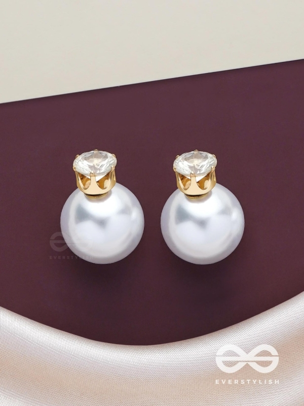 A MYSTIC PEARL - GOLDEN EMBELLISHED EARRINGS (WHITE)