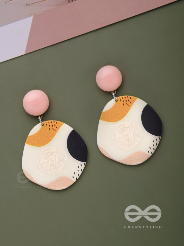 DREAMWEAVER DELIGHTS - CASUAL ACRYLIC EARRINGS